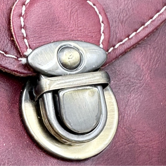 Bags IUnbranded Small
Messenger Crossbody/Shoulder Bag - Picture 9 of 12